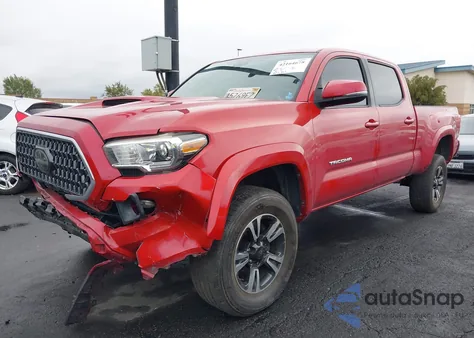 2018 Toyota Tacoma Double Cab z USA, uszkodzony, nr VIN 3TMDZ5BNXJM038346